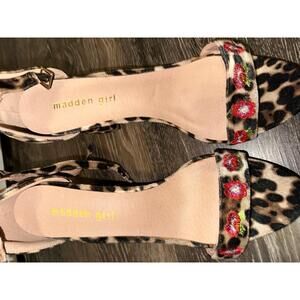 madden girl BEHAVE Leopard Print Ankle Strap Floral Block Heel Open-Toe Heels